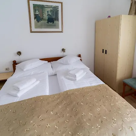 Lotus 3* زلاكاروس