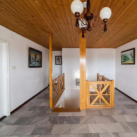 Lotus Frühstückspension