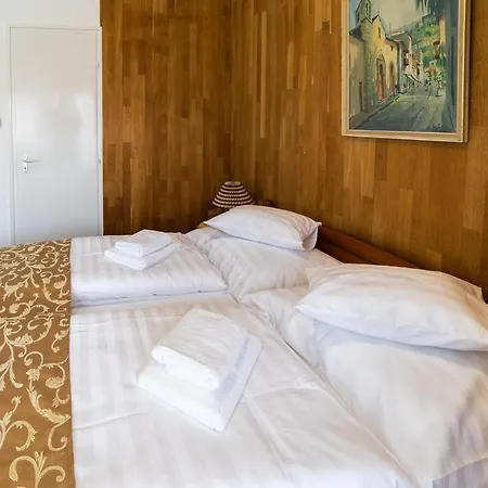 Frühstückspension Lotus 3*