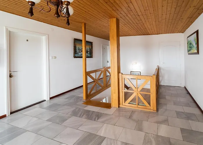 ベッド・アンド・ブレックファスト Lotus 3*