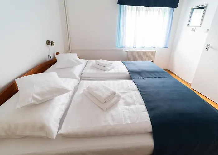 ベッド・アンド・ブレックファスト Lotus