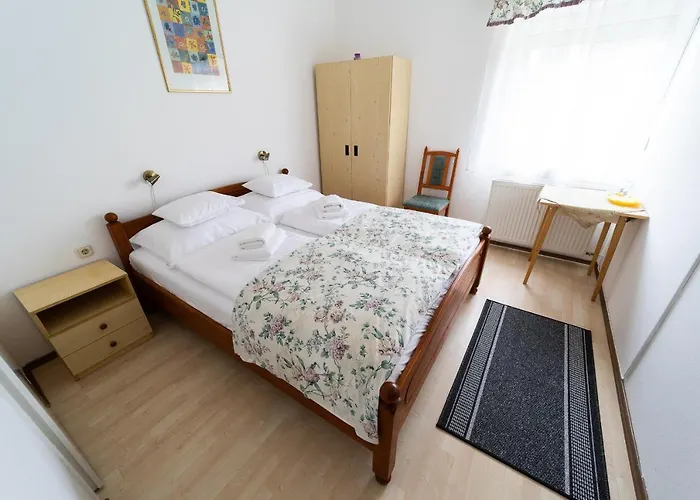 Lotus ザラカロシュ