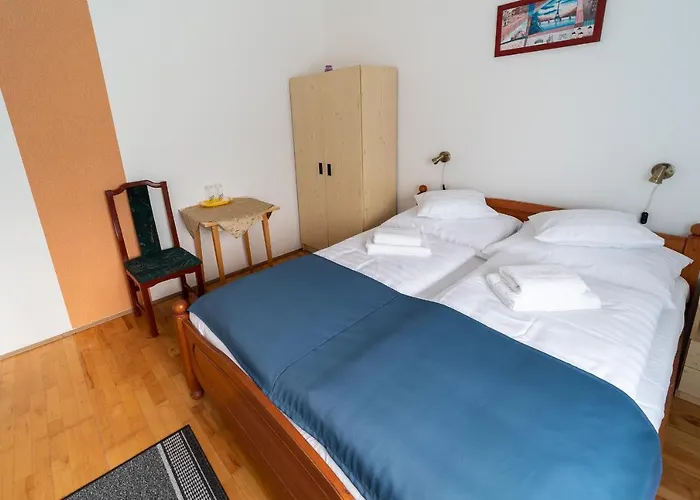 Lotus לינה וארוחת בוקר זלקרוס